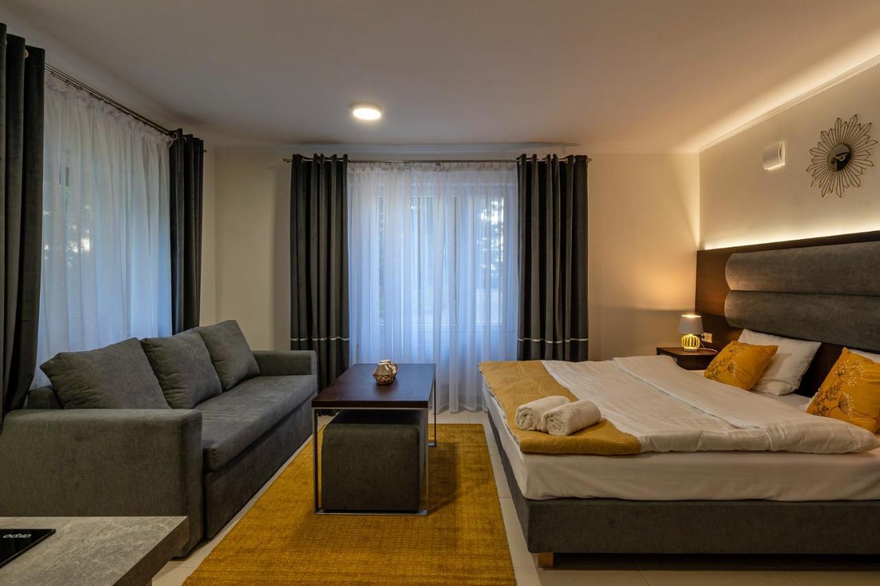 Apartamenty Wakacyjna Wioska Ngo 20M Od Suntago Mszczonow Luaran gambar