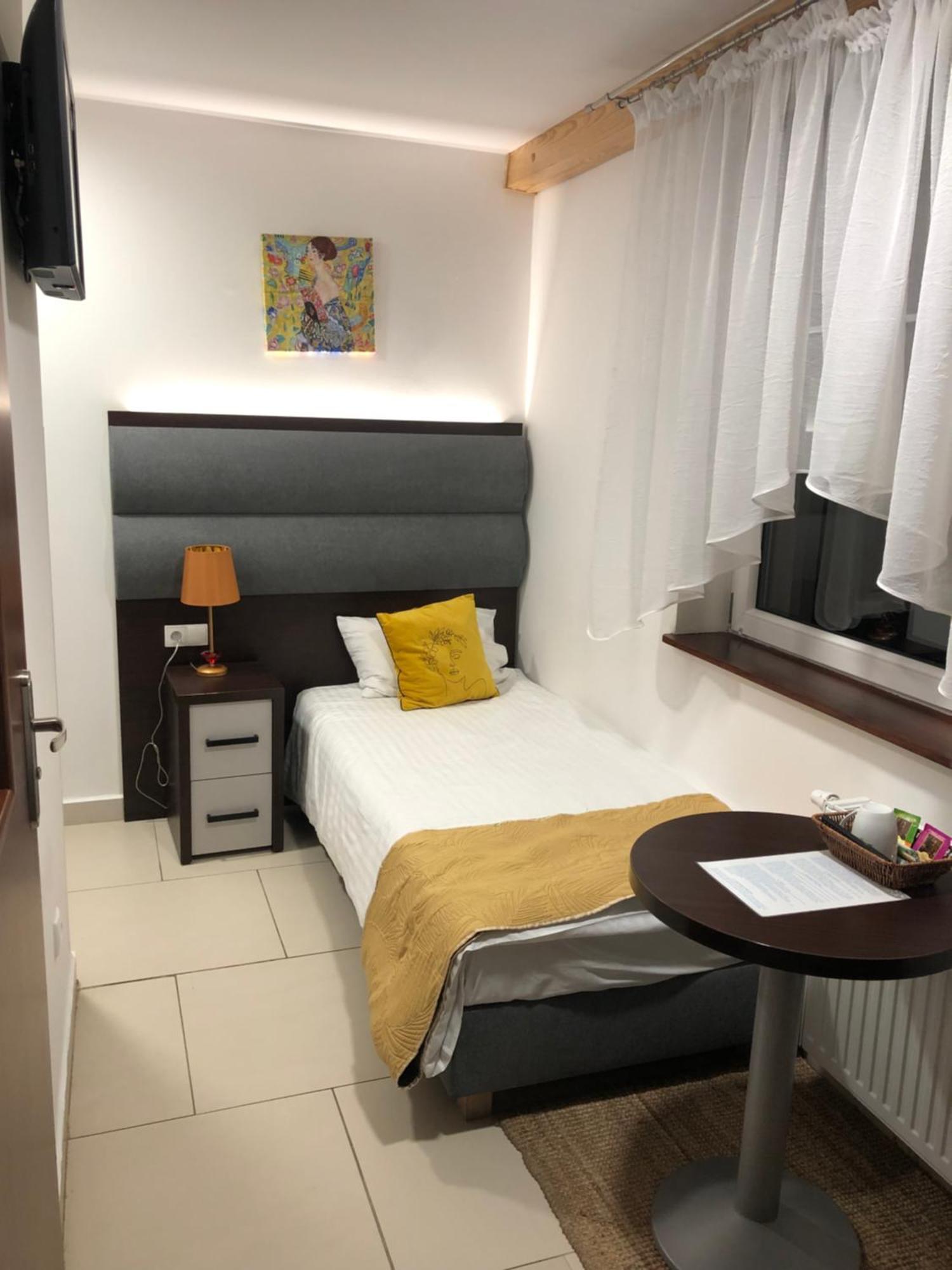 Apartamenty Wakacyjna Wioska Ngo 20M Od Suntago Mszczonow Luaran gambar