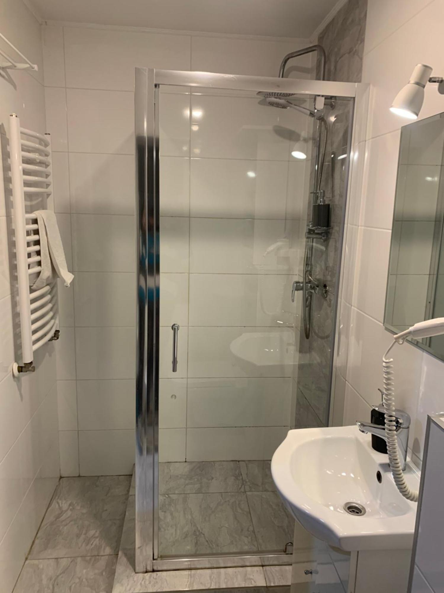 Apartamenty Wakacyjna Wioska Ngo 20M Od Suntago Mszczonow Luaran gambar